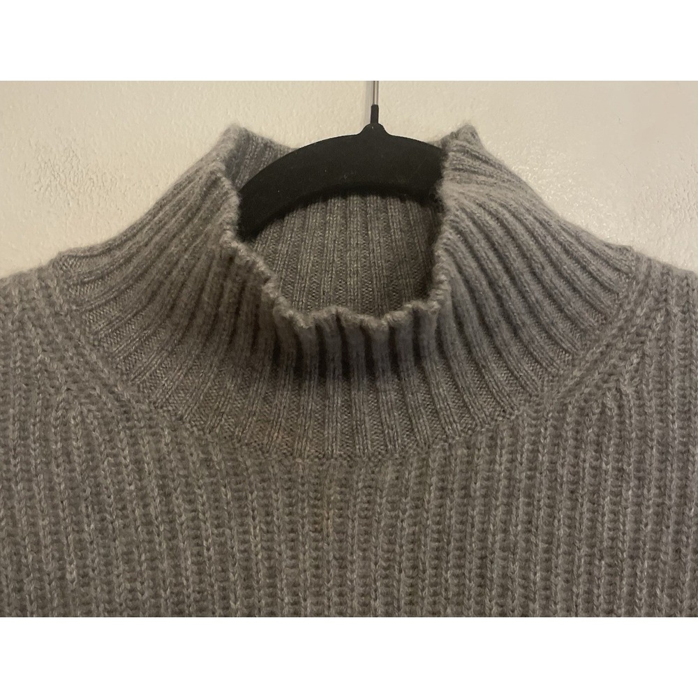 J. Crew 100% Cashmere Sleeveless Mock Neck Sweater Women's Size Small-Medium